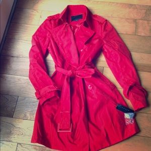 NWT trench style rain coat size small